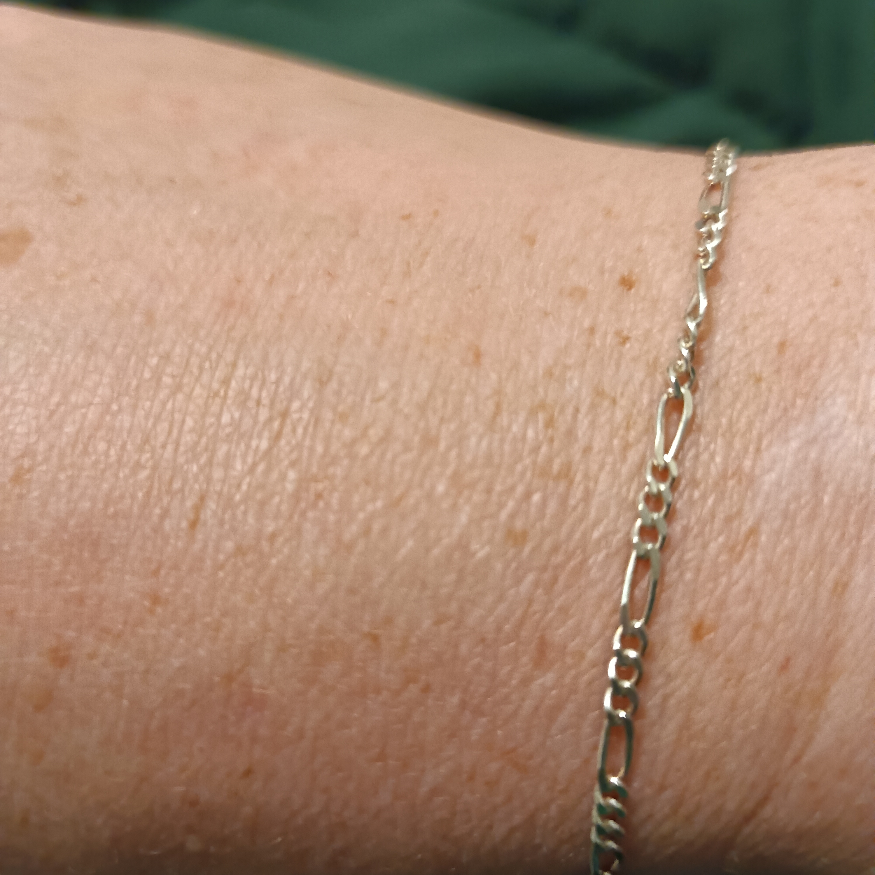 Women's Silver Figaro-Style Chain Bracelet - Minimalist Everyday Jewelry